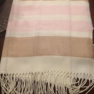 Beautiful Banana Republic Plaid Scarf- NWT